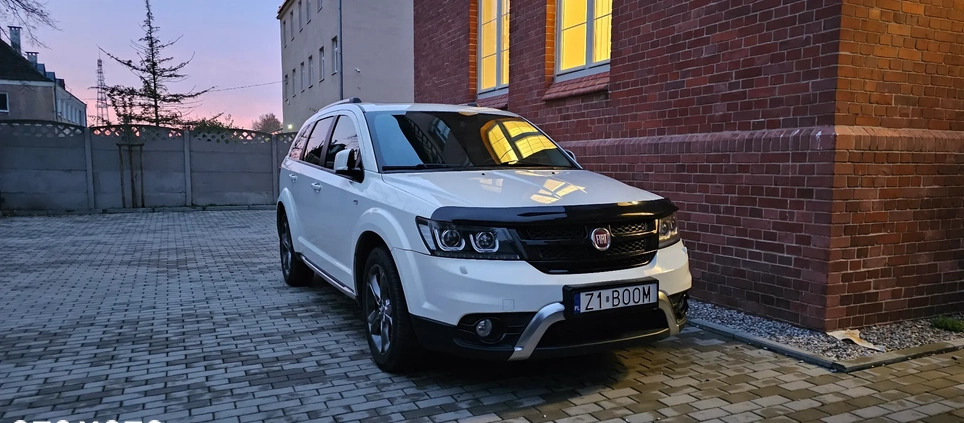 Fiat Freemont cena 61500 przebieg: 164000, rok produkcji 2015 z Łuków małe 326